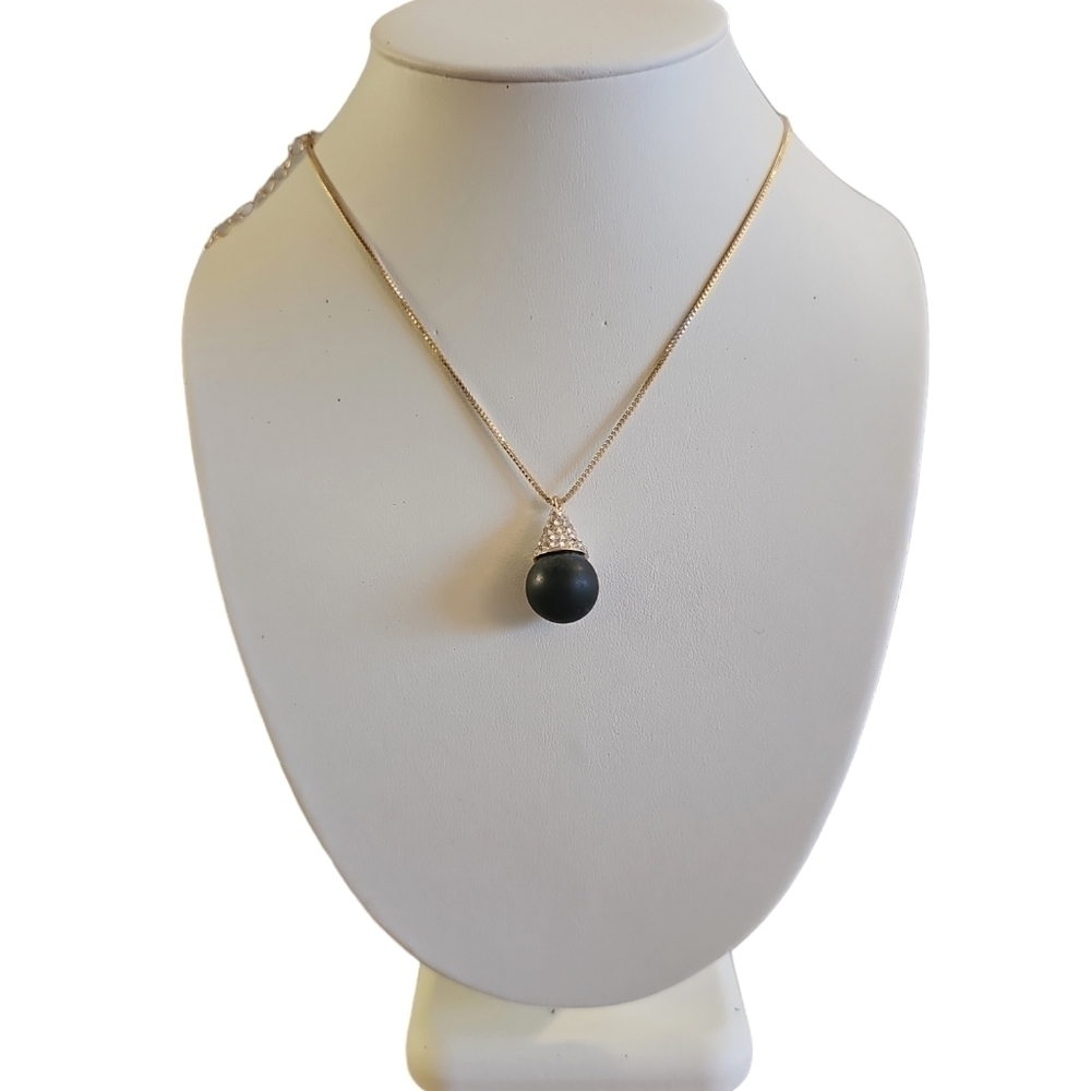 NWT Isaac Mizrahi Simulated Obsidian Gum Ball Drop Necklace